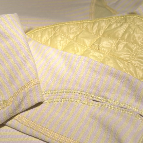 Size 2 - Lululemon Run Ice Queen Long Sleeve Yellow Elbow Pads Thumbholes - Picture 3 of 3